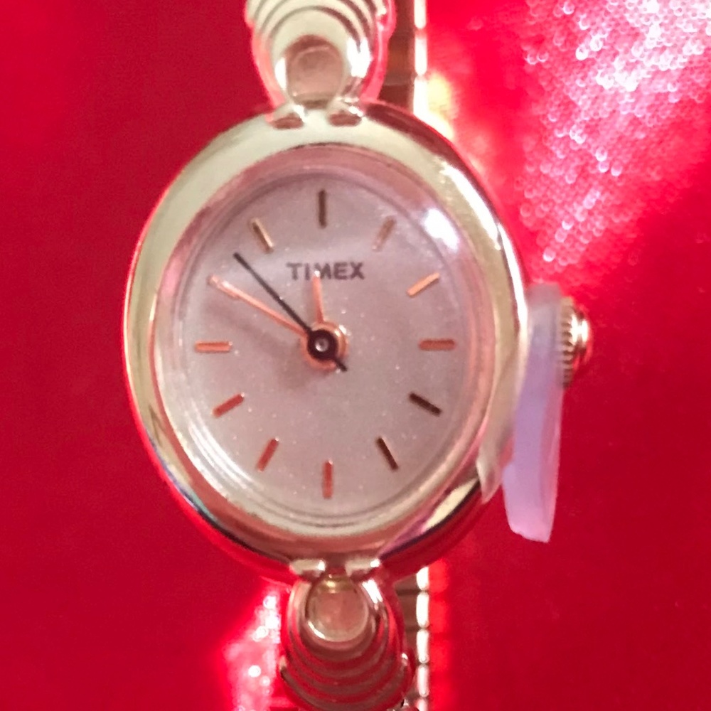 Timex Women's T21932 Classic Swarovski Crystal Accented Watch - Picture 2 of 3